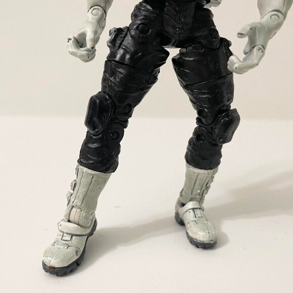 2003 Marvel Legends Series IV 4 The Punisher Action Figure Toy Biz Flaws - Picture 3 of 16